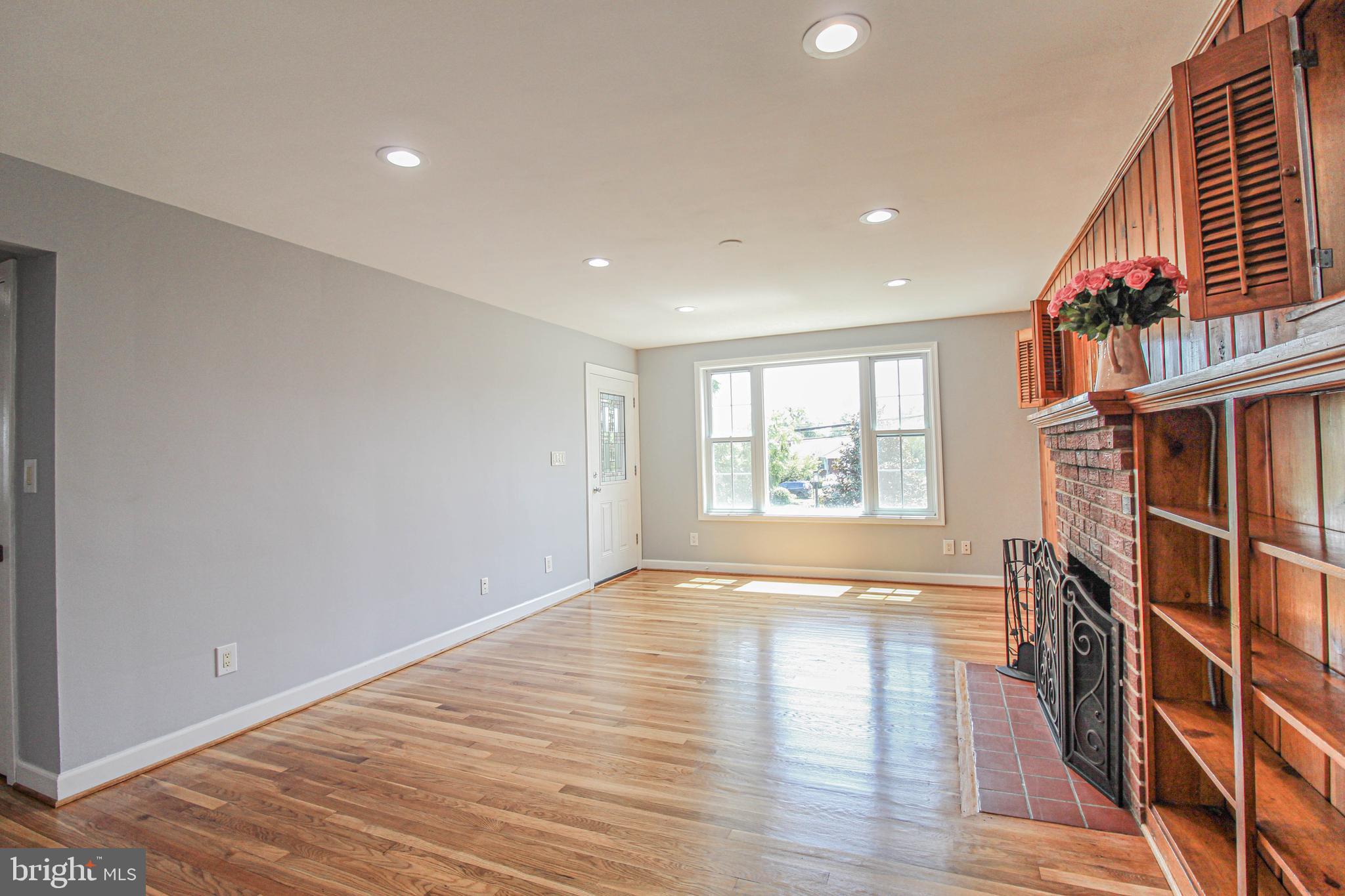 3807 Randolph Road Silver Spring, MD 20902 - Photo 3 of 70