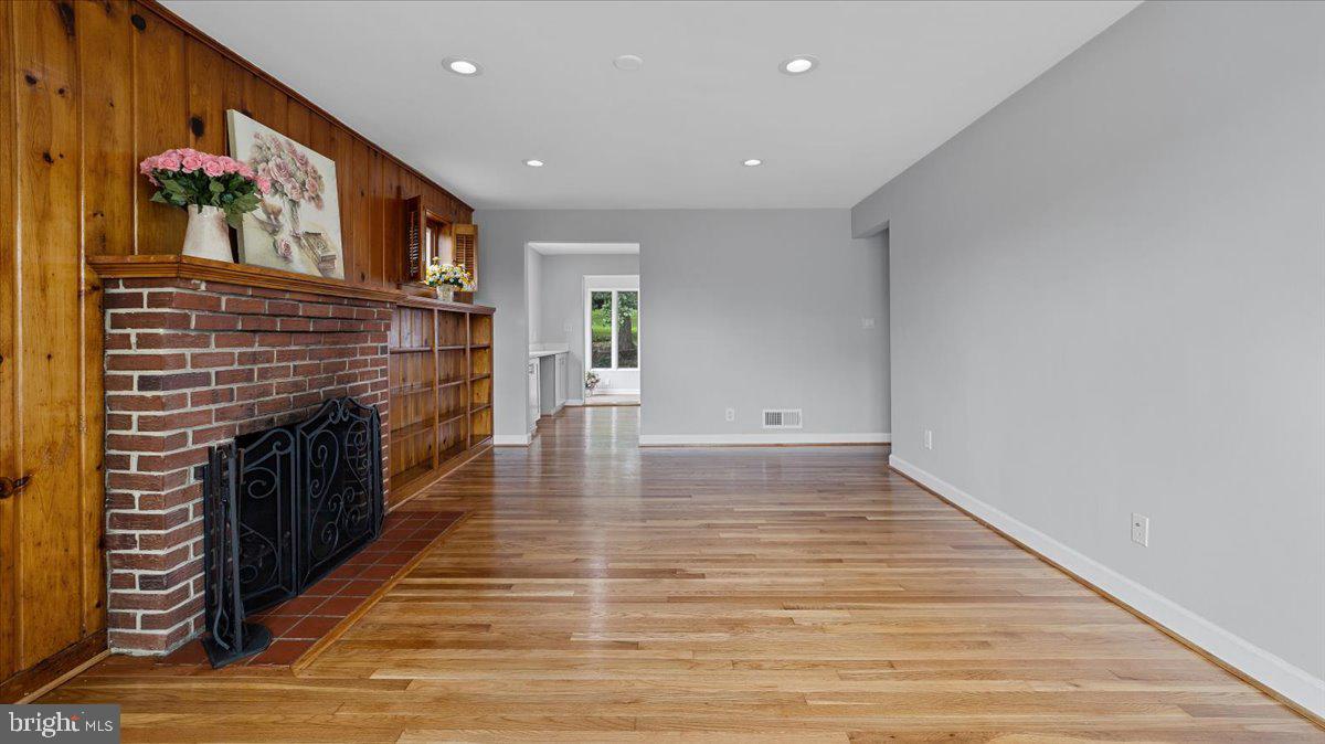 3807 Randolph Road Silver Spring, MD 20902 - Photo 7 of 70