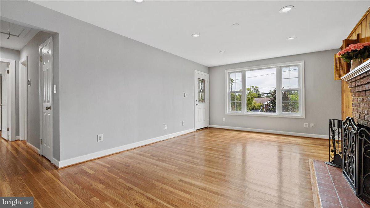 3807 Randolph Road Silver Spring, MD 20902 - Photo 9 of 70