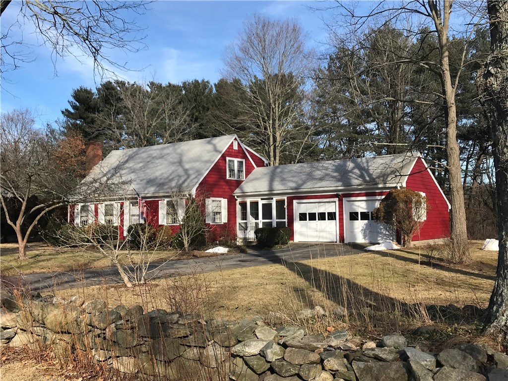 79 Abbott Run Valley Road Cumberland, RI 02864 - Photo 2 of 21
