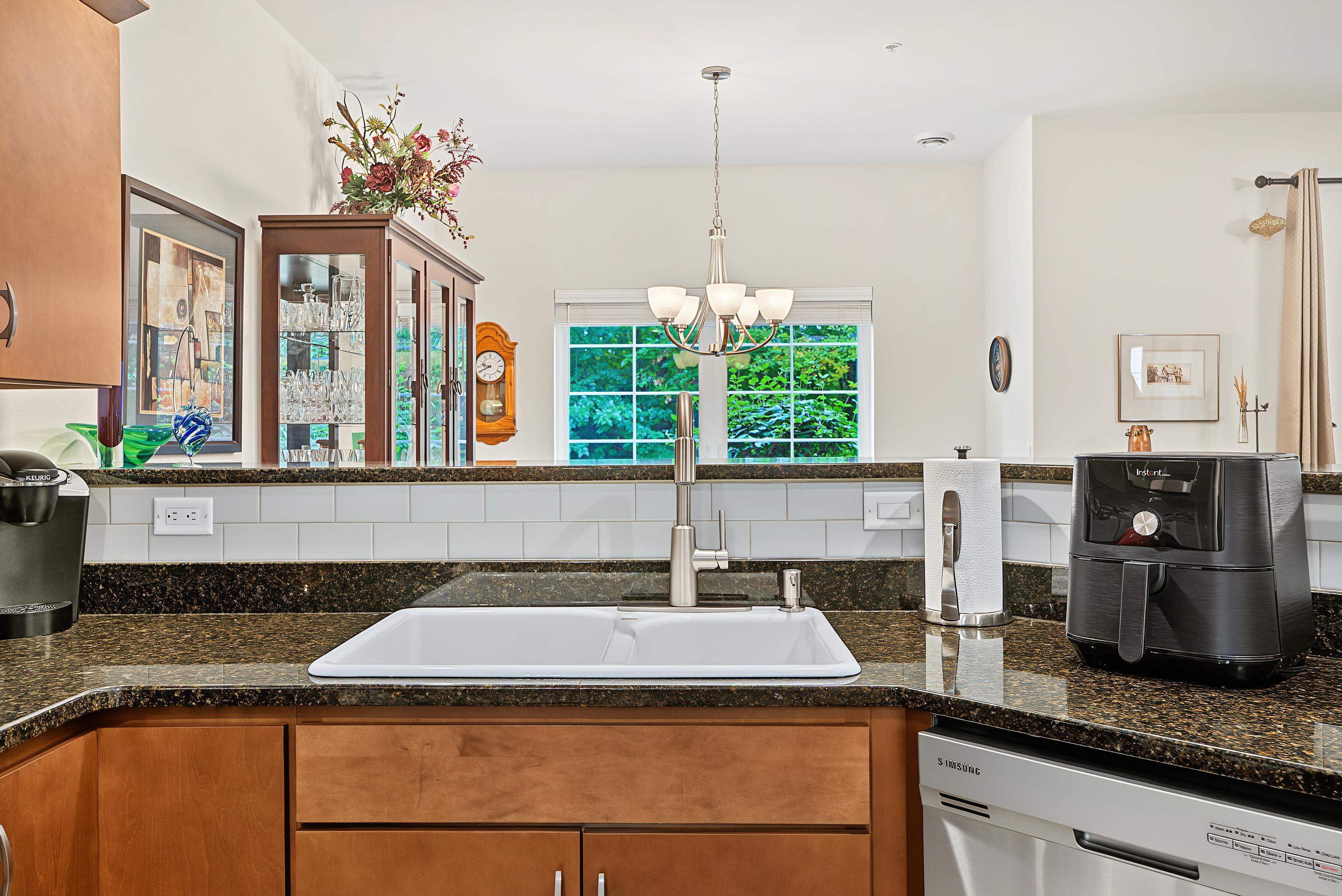 4622 Burma Road, Unit 301 McFarland, WI 53558 - Photo 8 of 43 Gallery Image 8
