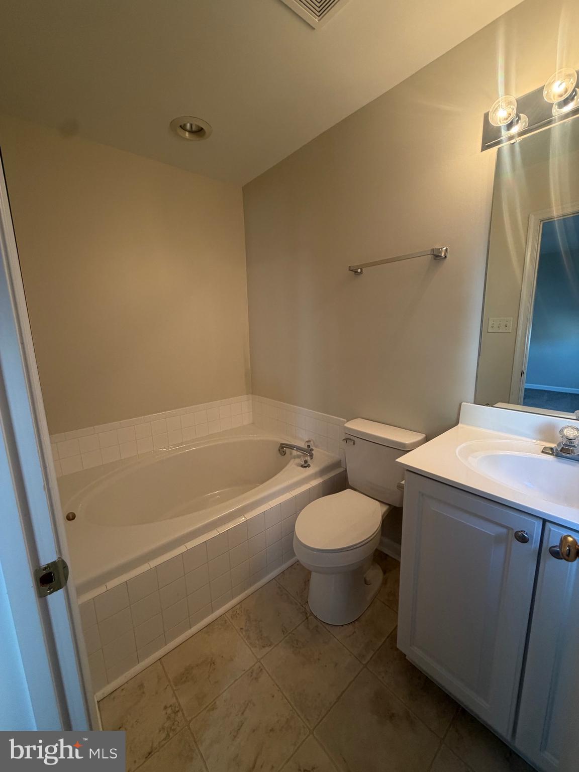 101 Colts Neck Drive Sicklerville, NJ 08081 - Photo 10 of 21