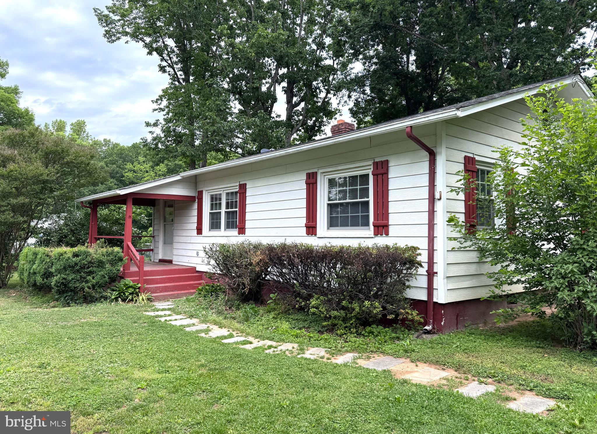 18257 Birmingham Road Culpeper, VA 22701 - Photo 1 of 15 ADORABLE 2 BR/1 BA BUNGALOW
