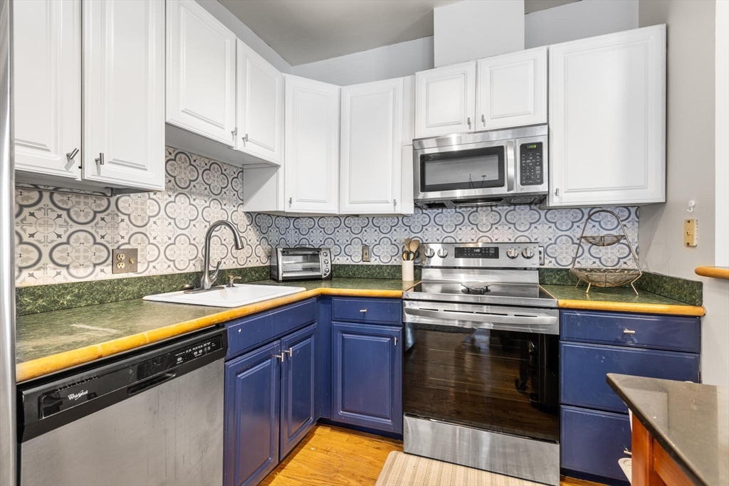 106 13th Street, Unit 202 Boston, MA 02129 - Photo 5 of 12