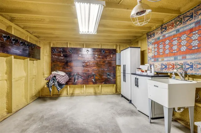 a view of a storage & utility room
