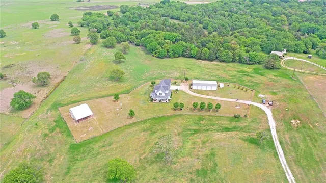 $1,119,995 | 174 County Road 2690, Alvord, TX 76225