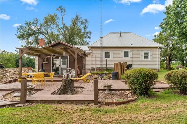 $227,500 | 81 Southeast 500 Road, Clinton, MO 64735