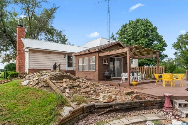 $227,500 | 81 Southeast 500 Road, Clinton, MO 64735