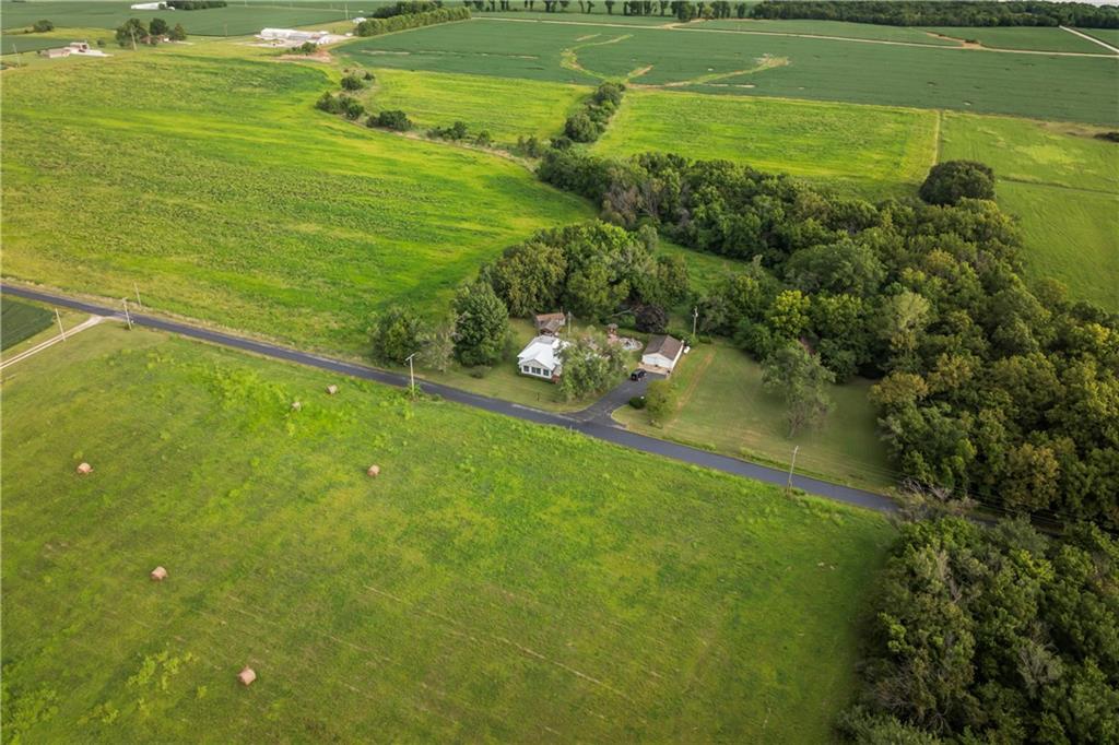 81 Southeast 500 Road Clinton, MO 64735 - Photo 24 of 29