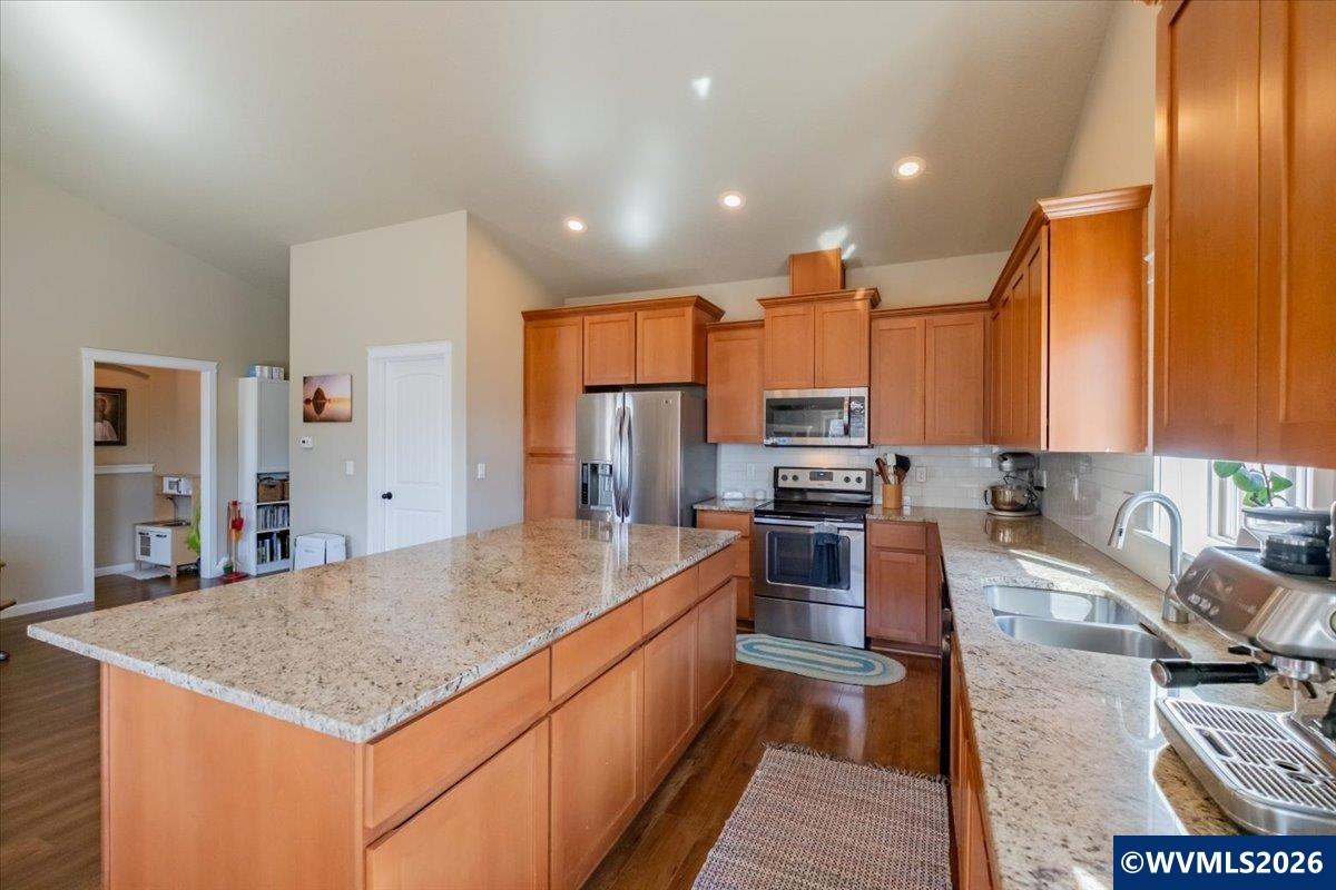 895 Chestnut Street Independence, OR 97351 - Photo 13 of 35 Gallery Image 13