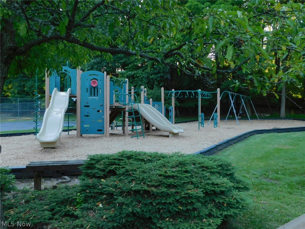 13014 Falling Water Road Strongsville, OH 44136 - Photo 26 of 31 Playground
