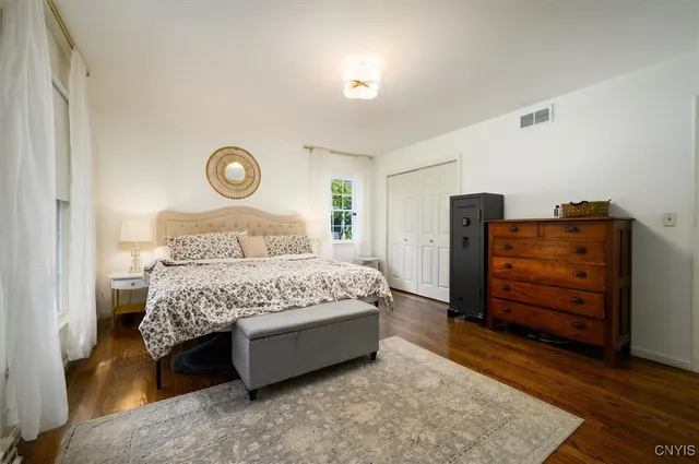 $489,900 | 213 Gilbert Road, New Hartford, NY 13413