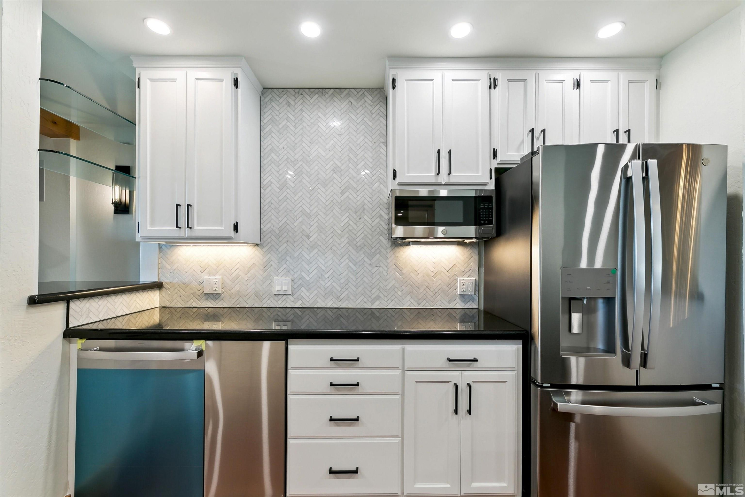 148 Holly Lane Stateline, NV 89449 - Photo 10 of 40 Photo 10