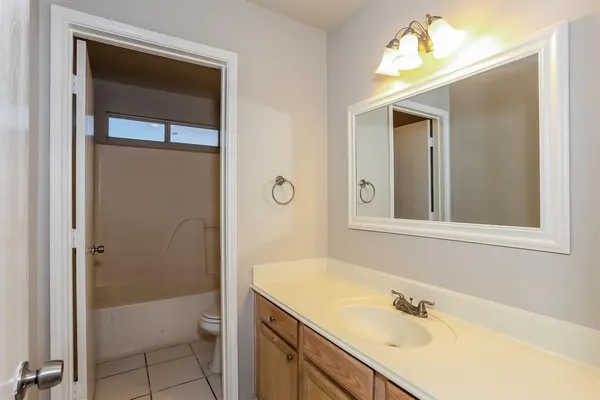 $2,565 | 7601 Southbridge Lane, Arlington, TX 76002