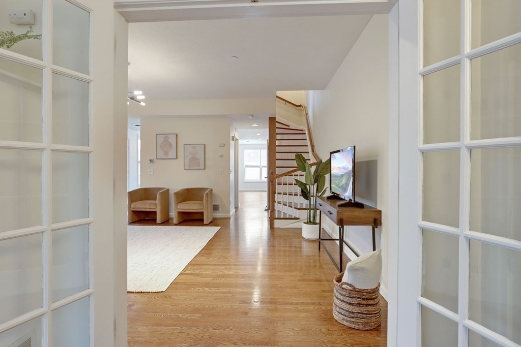 10 Maple Ridge Drive, Unit 10 Burlington, MA 01803 - Photo 13 of 37 Gallery Image 13