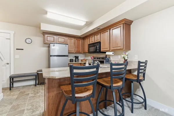 $314,900 | 9993 West Rosecroft Court, Unit 102, Boise, ID 83704