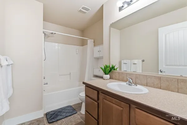 $314,900 | 9993 West Rosecroft Court, Unit 102, Boise, ID 83704