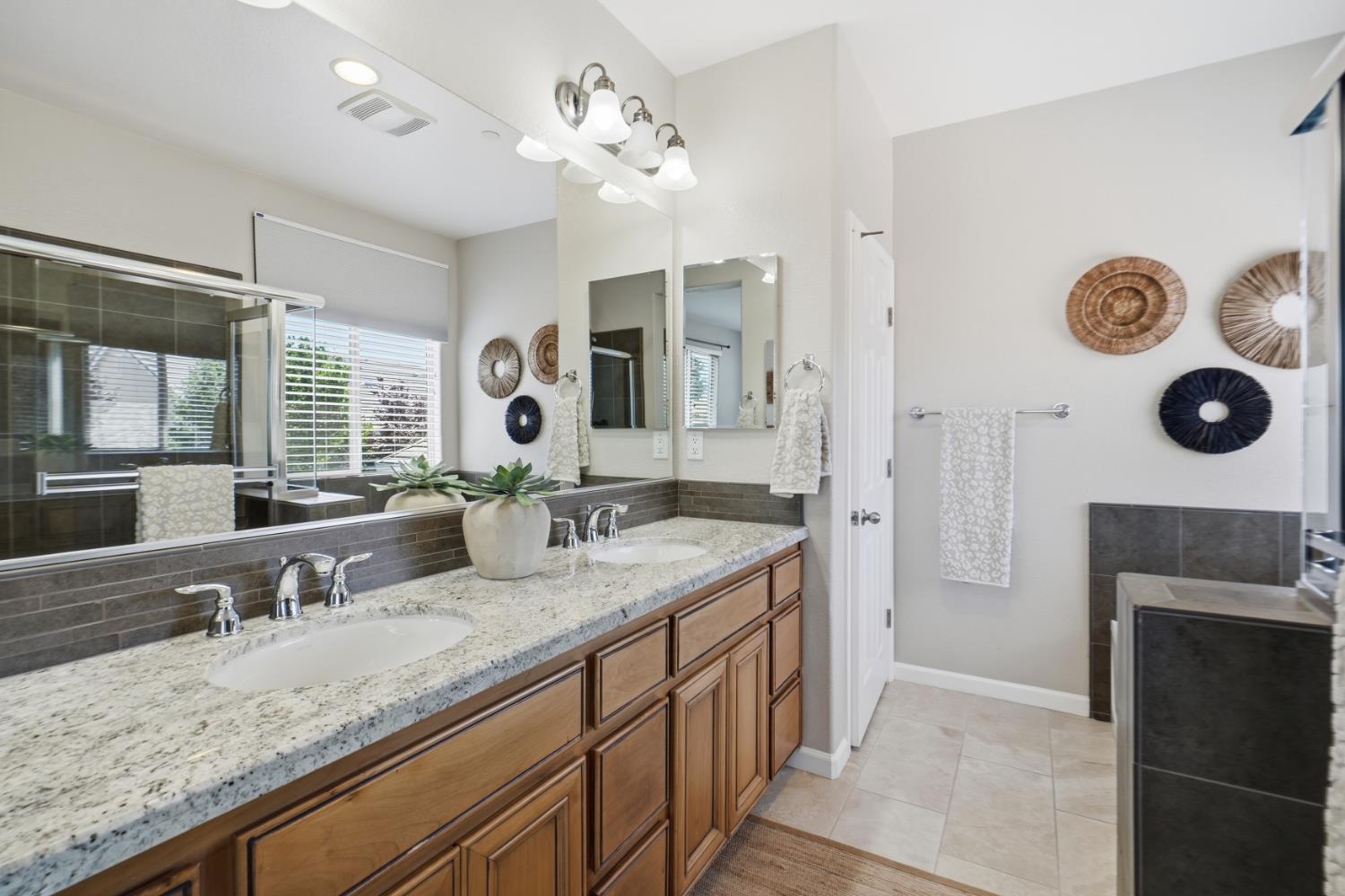 2240 Ranch View Drive Rocklin, CA 95765 - Photo 18 of 30