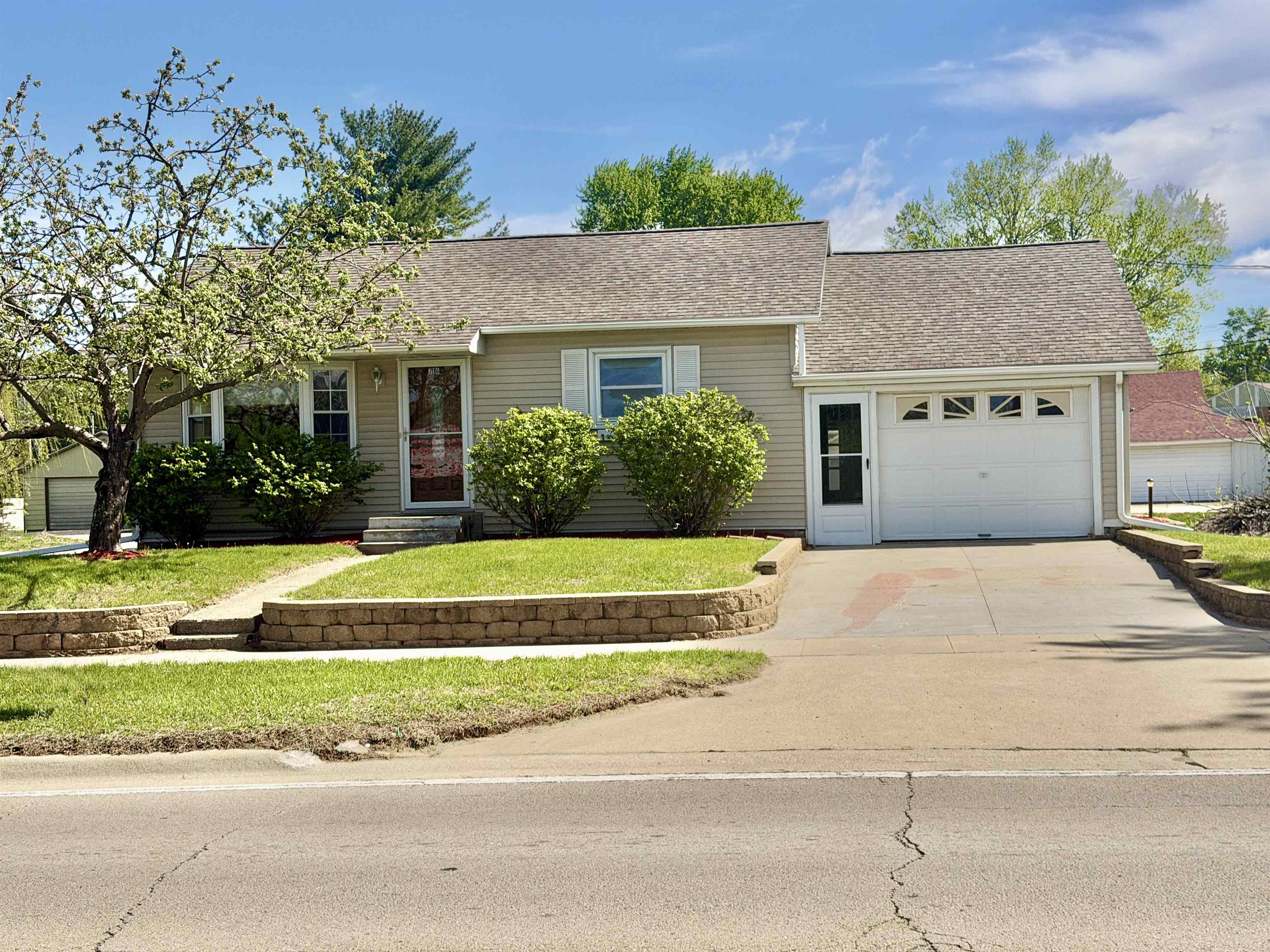 716 Viaduct Road Savanna, IL 61074 - Photo 1 of 17 Gallery Image 1