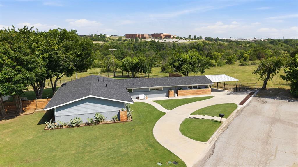 1613 South Cliff Street Decatur, TX 76234 - Photo 38 of 40