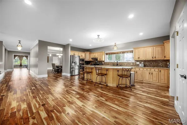 $1,000,000 | 113 Roy Lane, Wentzville, MO 63385