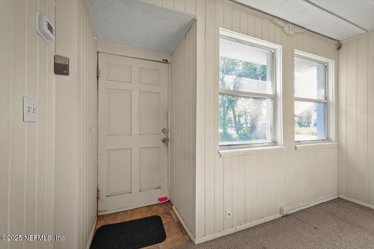 725 5th Street North Jacksonville, FL 32250 - Photo 9 of 18