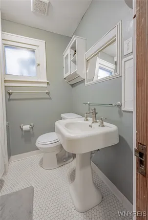 $1,400 | 118 Nassau Avenue, Tonawanda, NY 14217