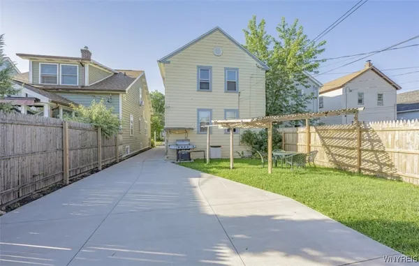 $1,400 | 118 Nassau Avenue, Tonawanda, NY 14217