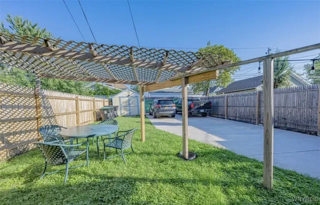 $1,400 | 118 Nassau Avenue, Tonawanda, NY 14217