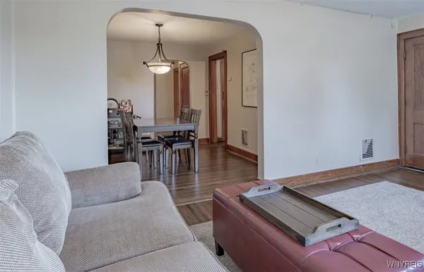 $1,400 | 118 Nassau Avenue, Tonawanda, NY 14217