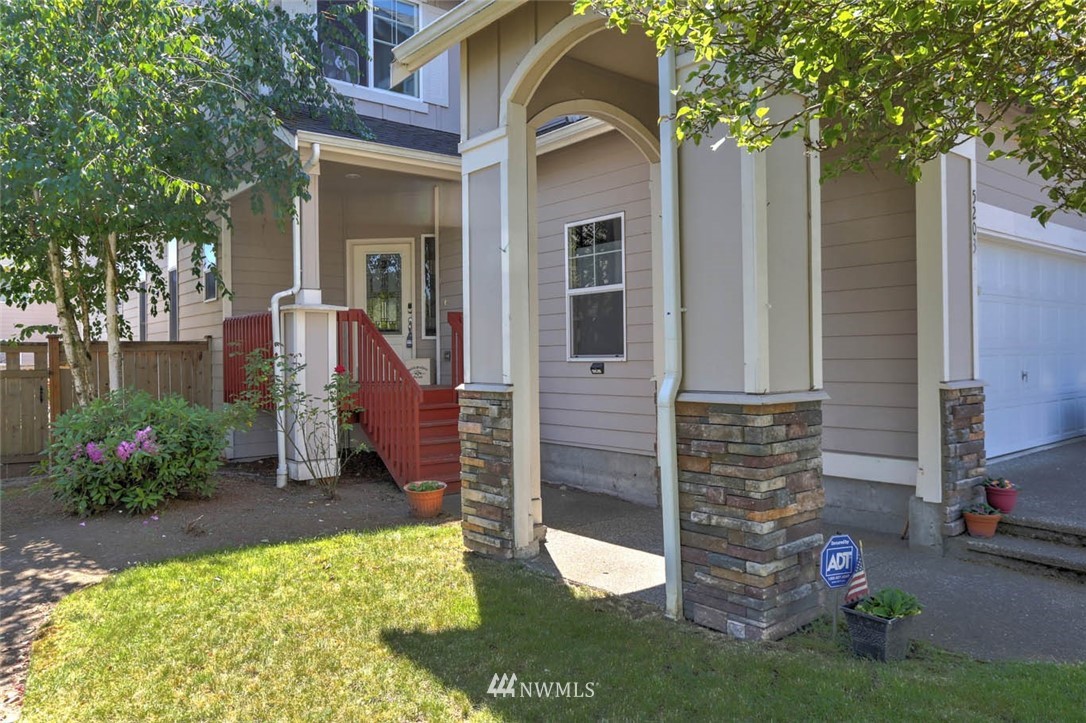 5203 Northeast 8th Court Renton, WA 98059 - Photo 2 of 28