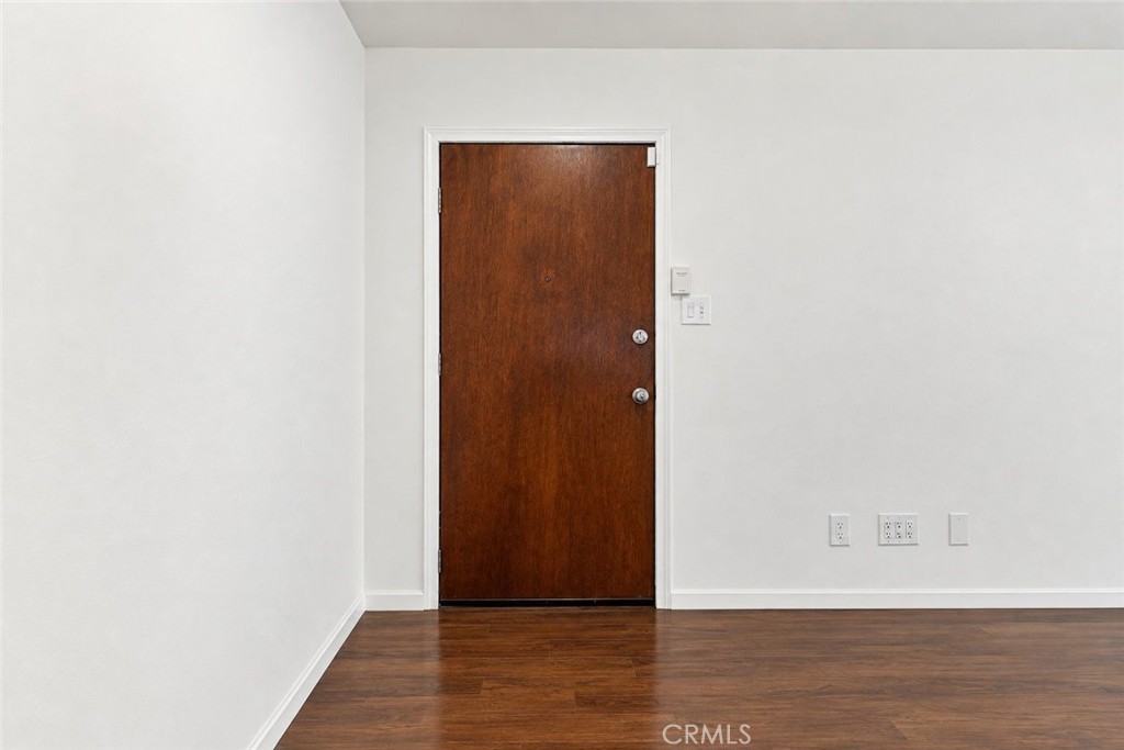 124 East Roland Street Azusa, CA 91702 - Photo 6 of 41 Gallery Image 6