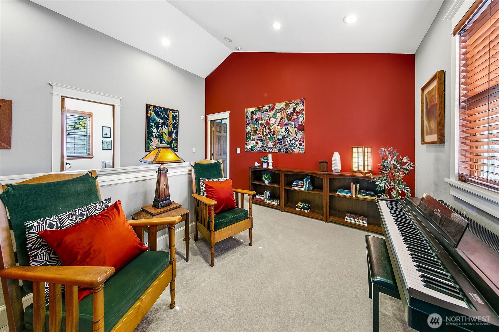 3532 Meridian Avenue North Seattle, WA 98103 - Photo 20 of 40