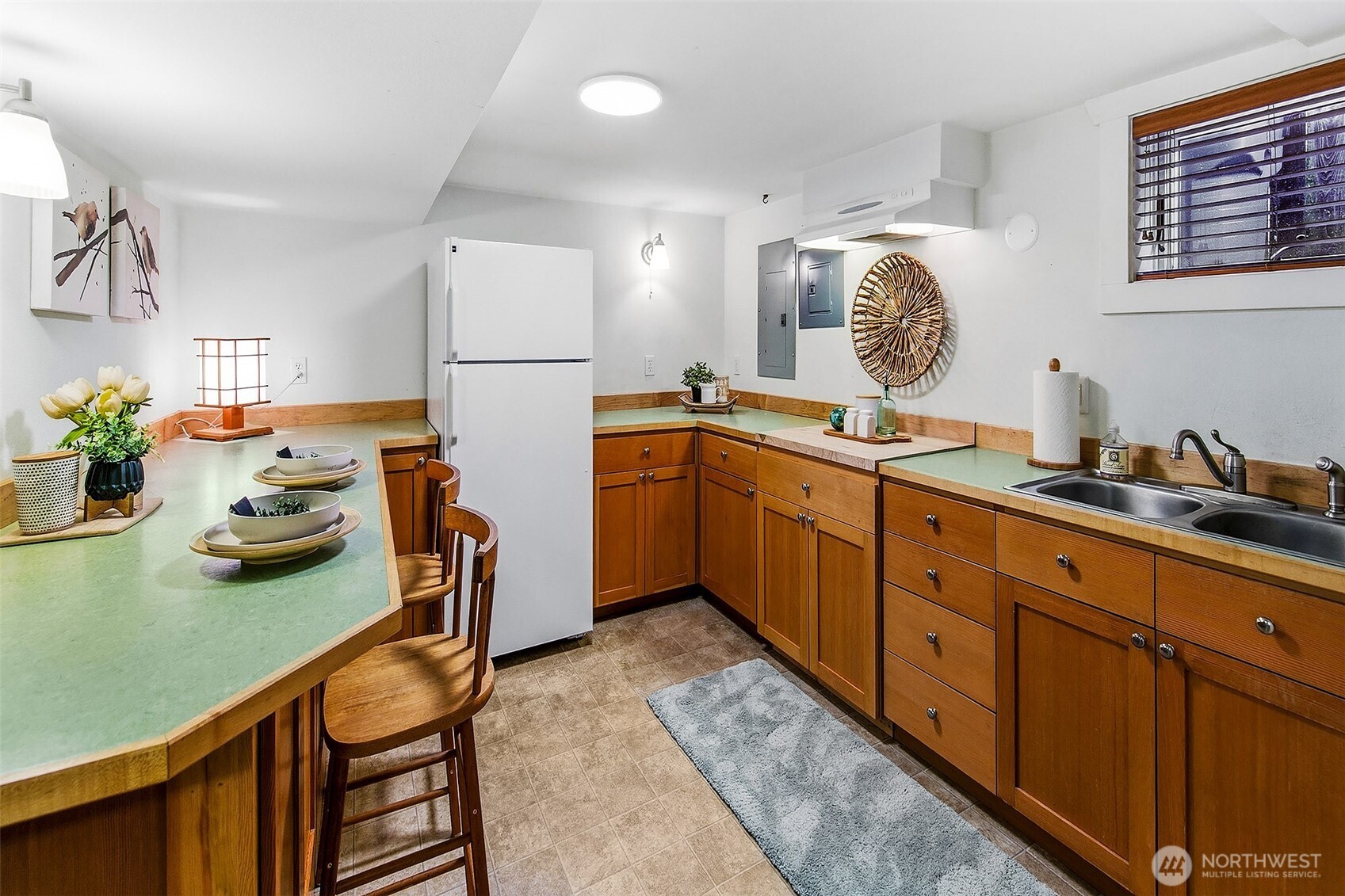 3532 Meridian Avenue North Seattle, WA 98103 - Photo 31 of 40