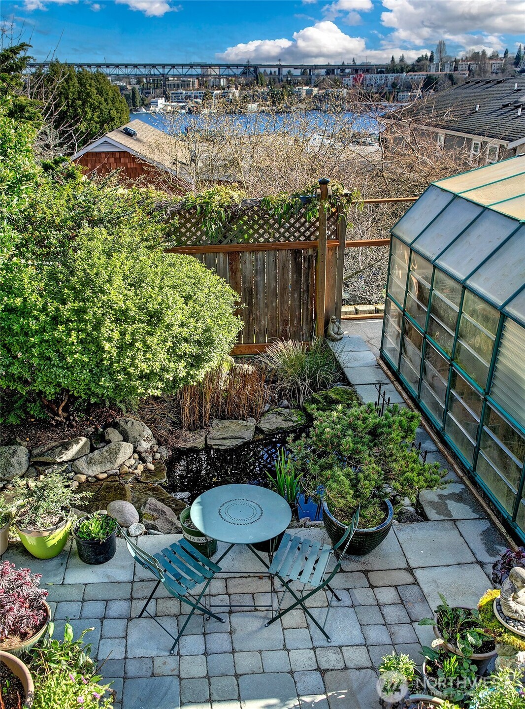 3532 Meridian Avenue North Seattle, WA 98103 - Photo 34 of 40