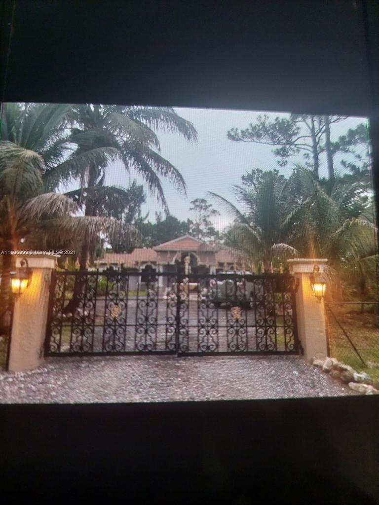 16369 93rd Road North Loxahatchee, FL 33470 - Photo 2 of 19 Gallery Image 2
