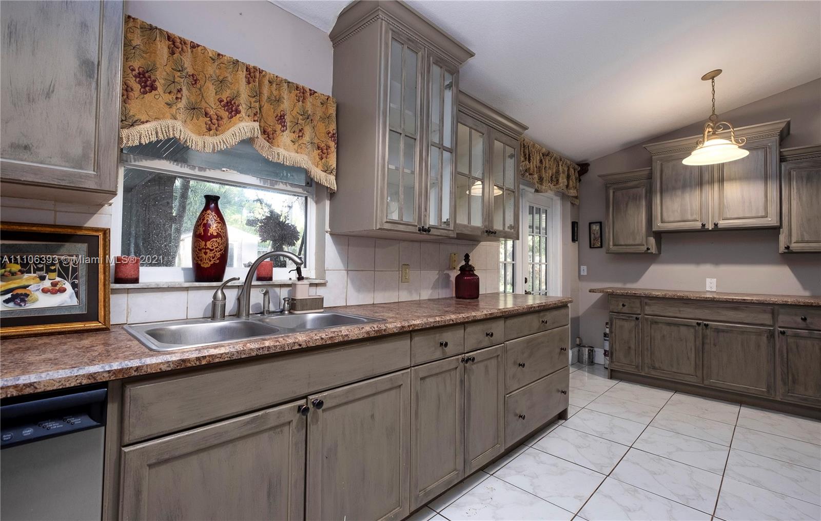 16369 93rd Road North Loxahatchee, FL 33470 - Photo 6 of 19 Gallery Image 6