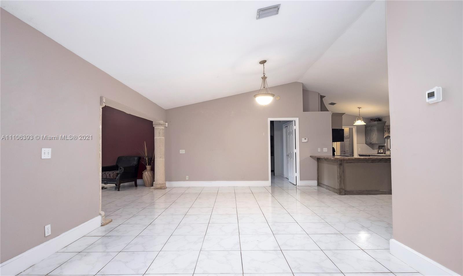 16369 93rd Road North Loxahatchee, FL 33470 - Photo 9 of 19 Gallery Image 9