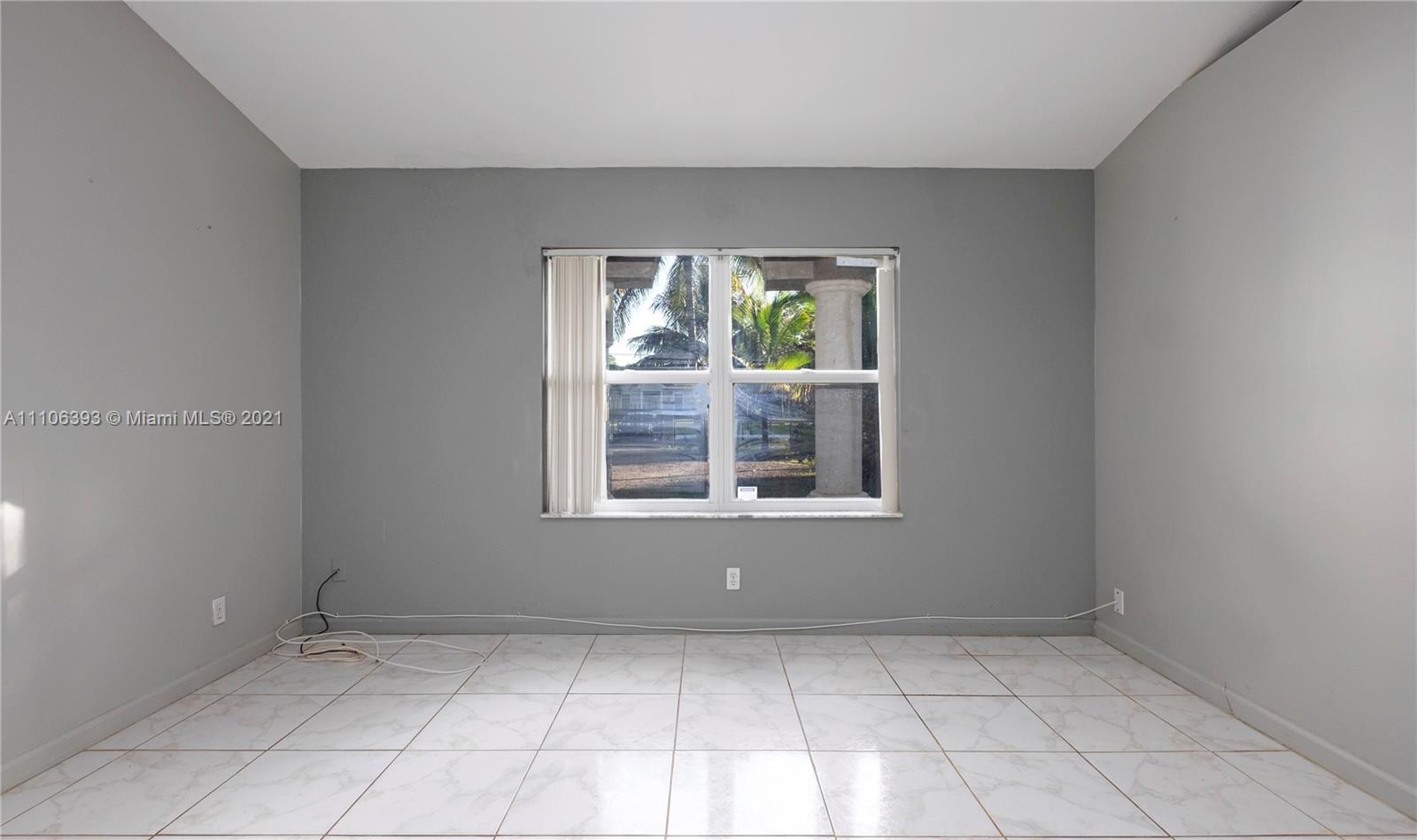 16369 93rd Road North Loxahatchee, FL 33470 - Photo 10 of 19 Gallery Image 10