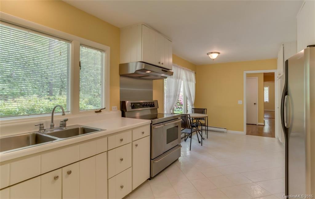 310 Ivy Drive Rutherfordton, NC 28139 - Photo 8 of 24