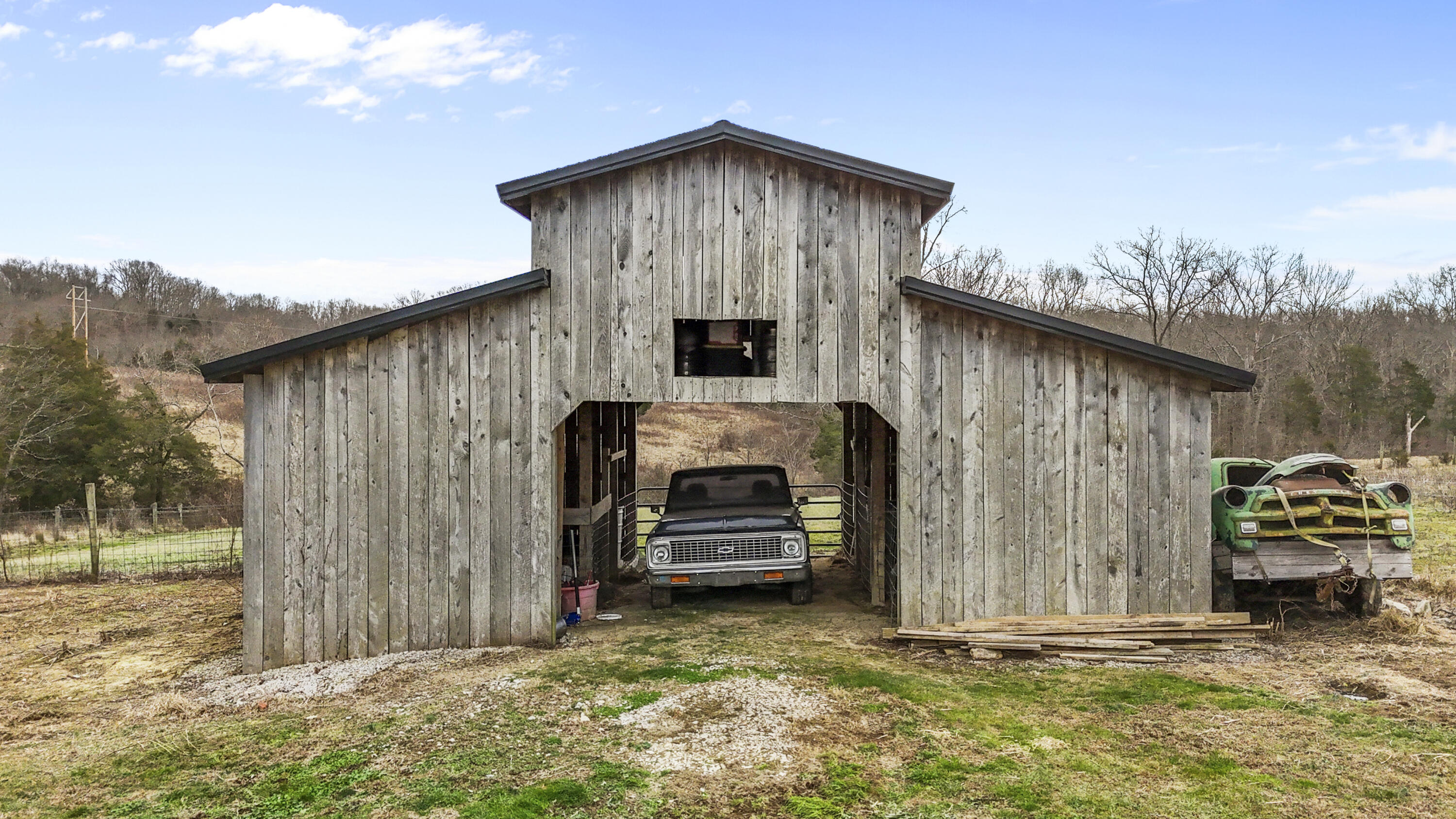 1043 Pickshein Road Owingsville, KY 40360 - Photo 12 of 39 DJI_20260116143903_0054_D