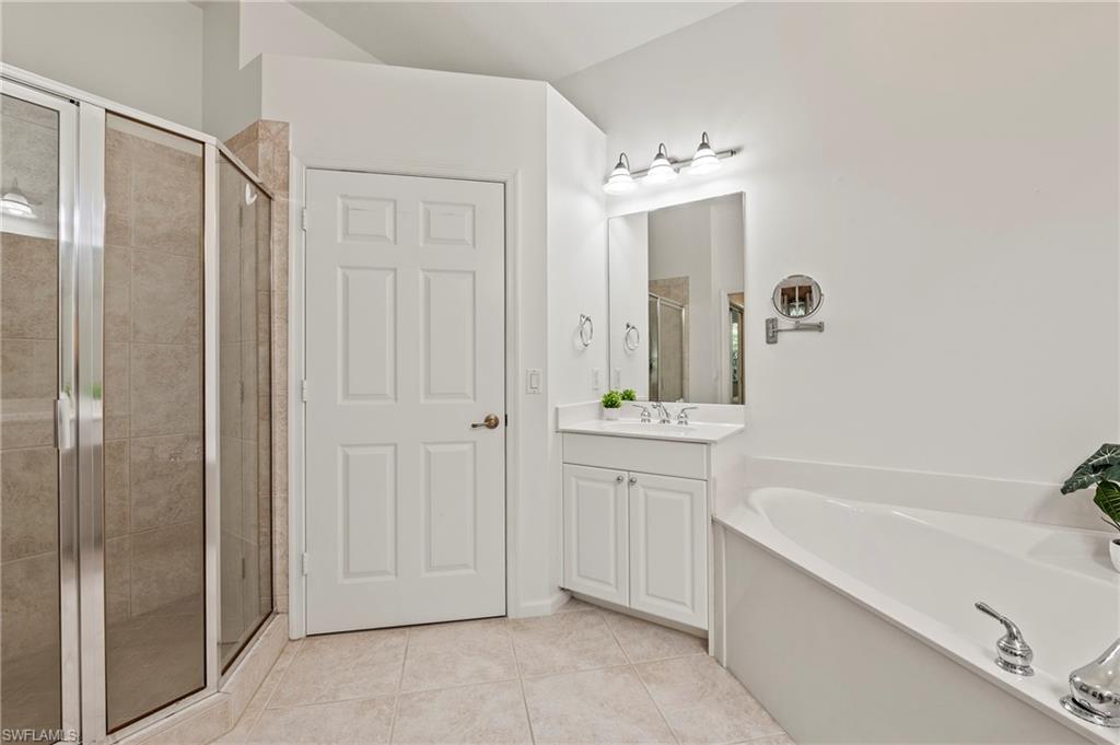 10040 Valiant Court, Unit 202 Fort Myers, FL 33913 - Photo 14 of 50