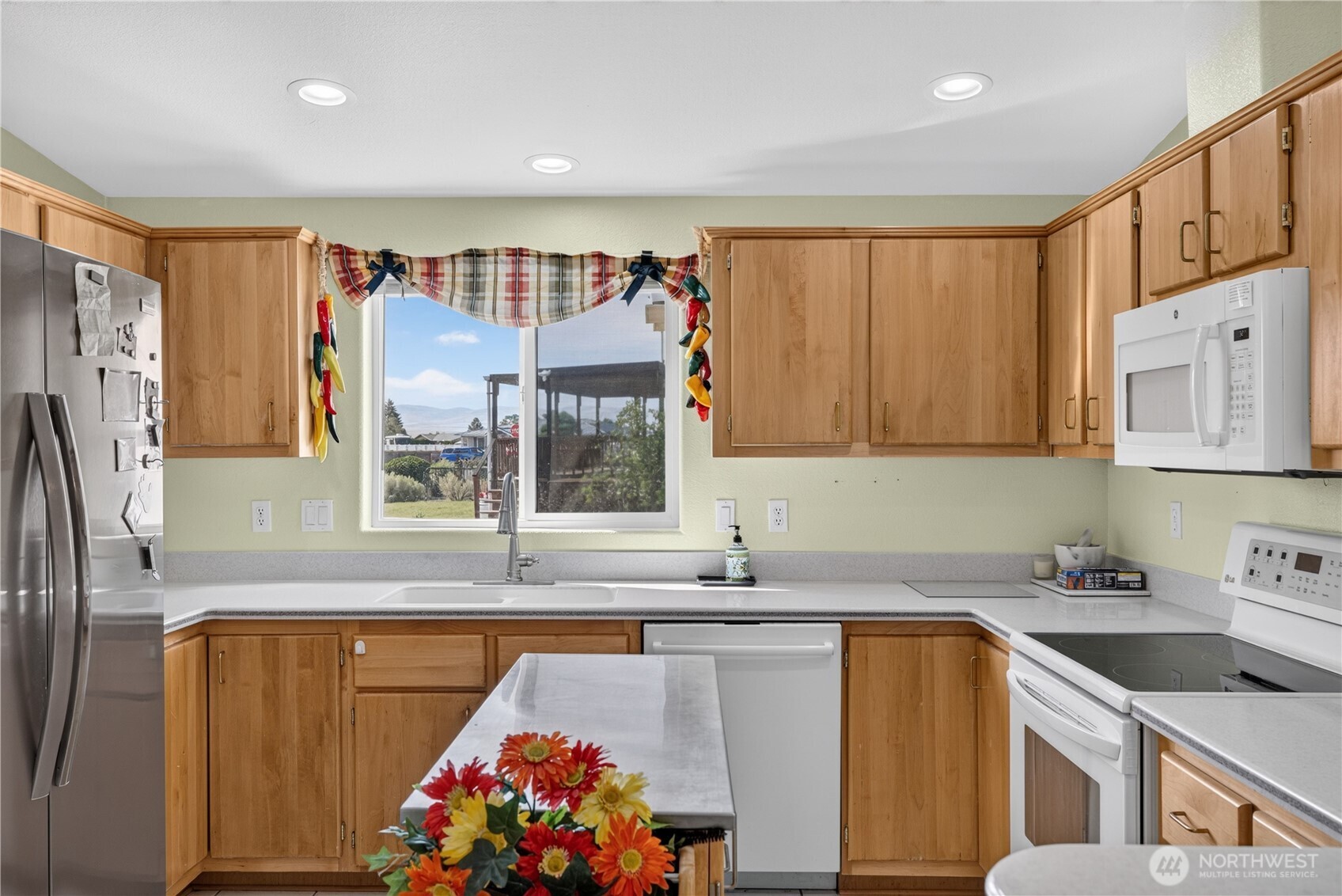 105 Edgewater Way South Mattawa, WA 99349 - Photo 9 of 39