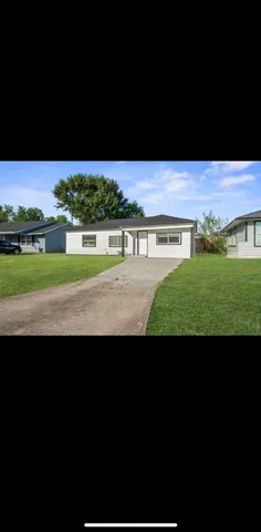 a view of an outdoor space and a yard