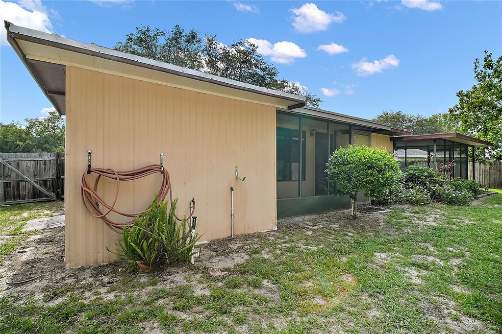 501 Cherry Tree Street Eustis, FL 32726 - Photo 27 of 35 an outdoor view of garden