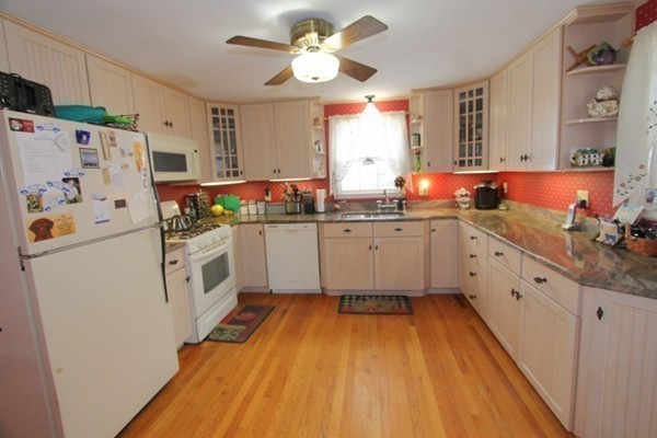 11 Tupelo Road Worcester, MA 01606 - Photo 5 of 18 Gallery Image 5