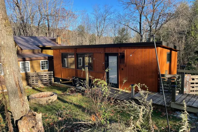 $169,000 | 3019 Popple Dungeon Road, Chester, VT 05143