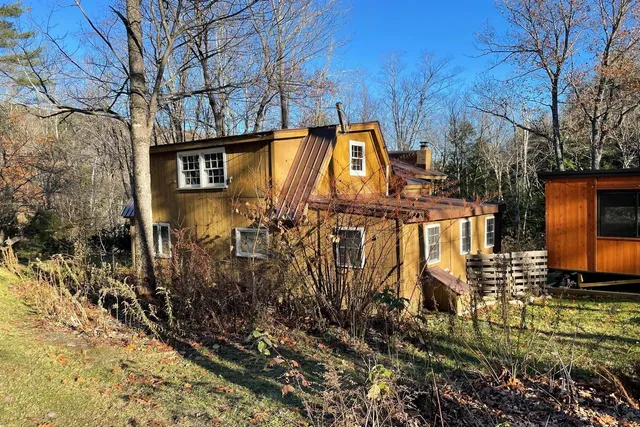 $169,000 | 3019 Popple Dungeon Road, Chester, VT 05143