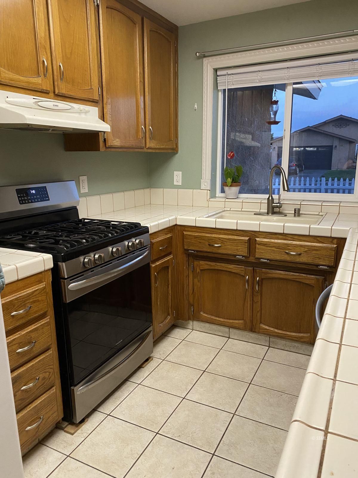 812 White Oak Drive Ridgecrest, CA 93555 - Photo 17 of 22 Gallery Image 17