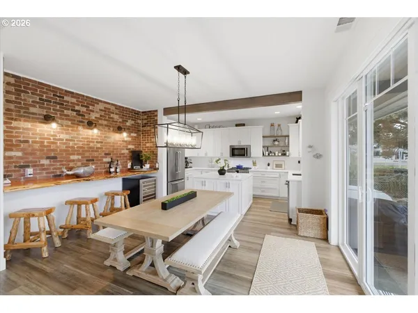 $815,000 | 9245 Trout Place, Gleneden Beach, OR 97388